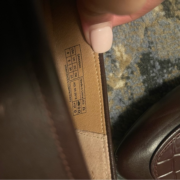 VIONIC Savannah Wine Leather Loafer Flats - Picture 5 of 7